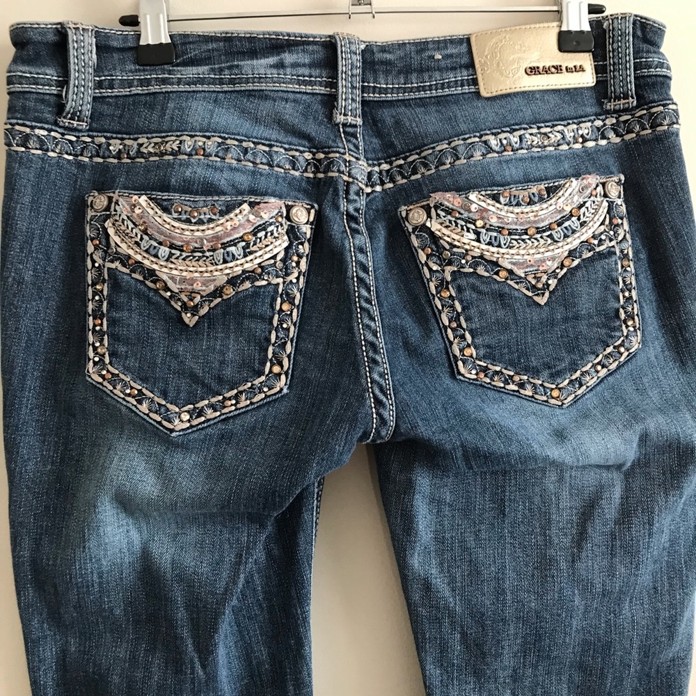 Grace in LA Mid Rise Embellished Boot Cut Jean - Size 30 - 33.5" Inseam